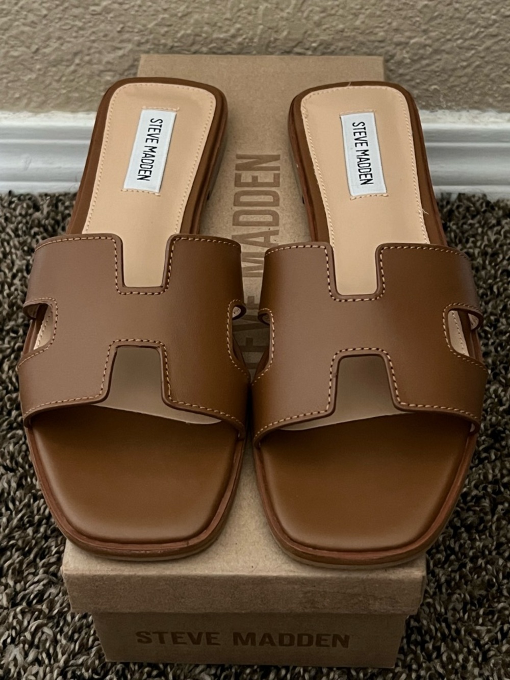 Steve Madden  Hadyn Women Cognac Color Leather Sandals Size- 9M